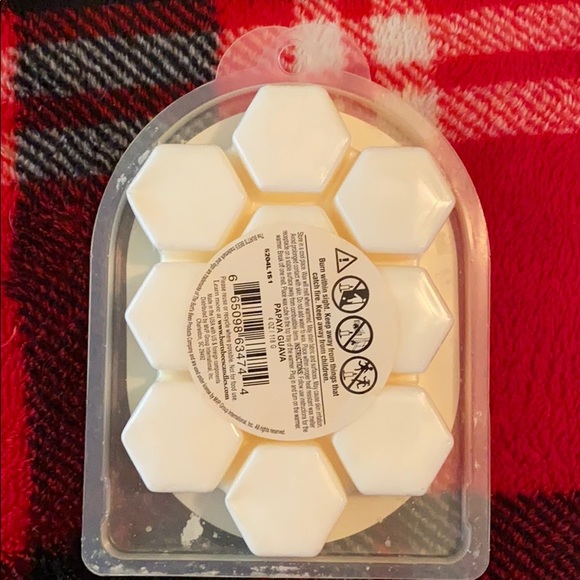 Burts Bees lot - Picture 2 of 3